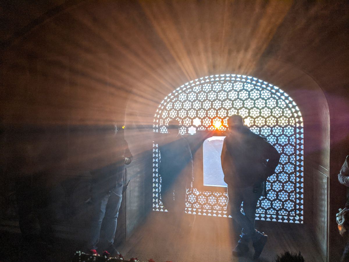 Scheduling the Sun — The Empire, lighting breakdown frame